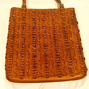 Women’s Leather Woven HANDBAG!